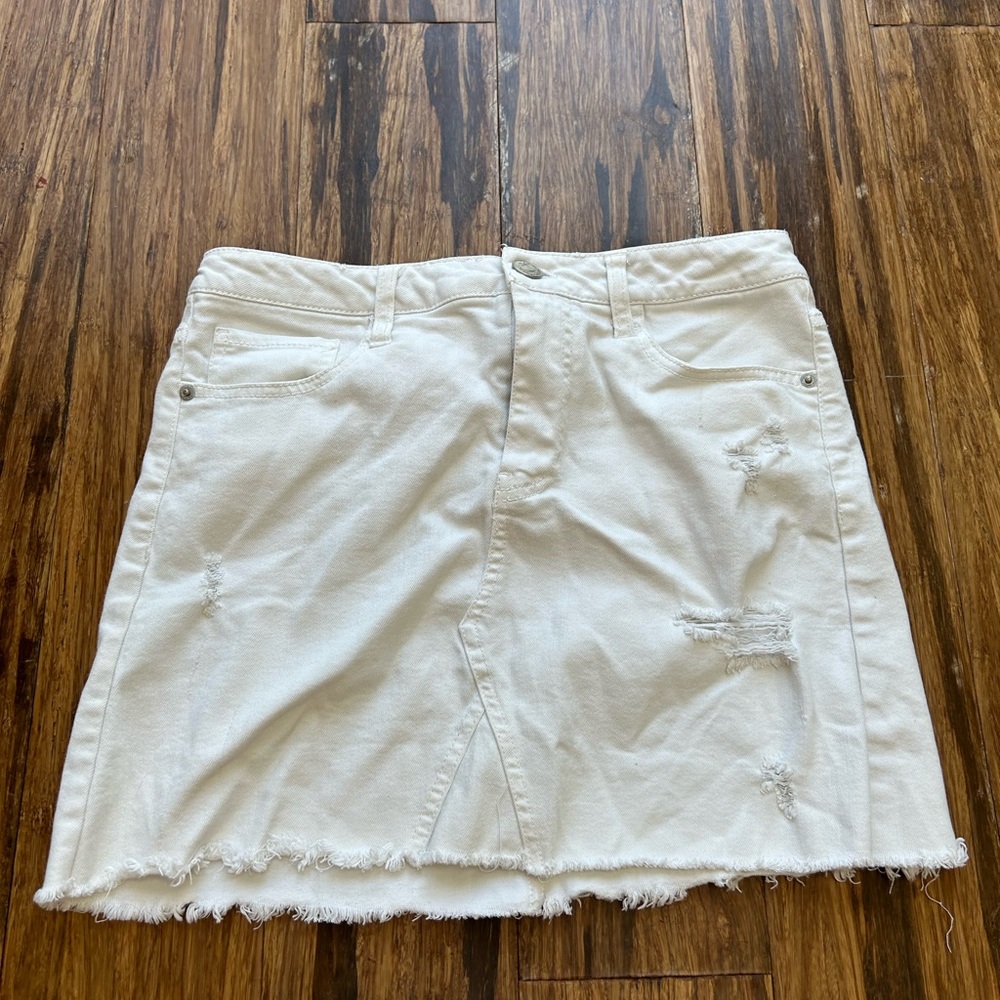 White Denim Skirt Size: 7